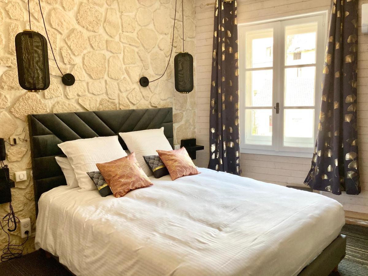 Le Sakura Hotell Morestel Exteriör bild